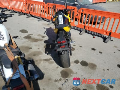 Czwarte zdjęcie samochodu z boku: 2024 SUZUKI GSX800 F VIN:JS1EM13B6R7101684 - miniatura