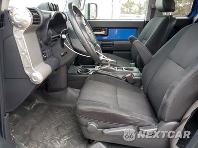 Zdjęcie 7 z 15 samochodu: 2007 TOYOTA FJ CRUISER VIN:JTEZU11F170011311 - miniatura