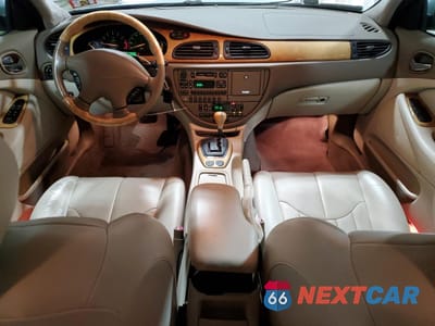 Zdjęcie 8 z 12 samochodu: 2002 JAGUAR S-TYPE VIN:SAJDA01P52GM24487 - miniatura