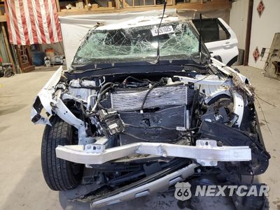 Piąte zdjęcie samochodu w środku: 2023 FORD EXPLORER XLT VIN:1FMSK7DH4PGA95641 - miniatura