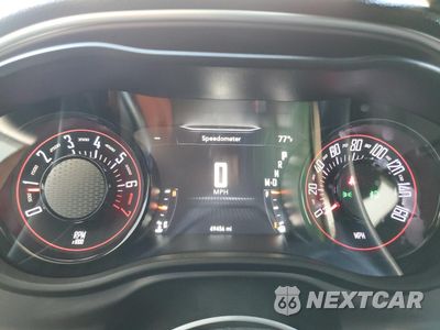 Zdjęcie 9 z 15 samochodu: 2019 DODGE CHALLENGER SXT VIN:2C3CDZAG4KH735469 - miniatura
