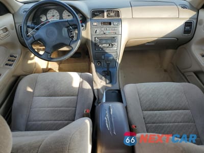 Zdjęcie 8 z 14 samochodu: 1999 NISSAN MAXIMA GLE VIN:JN1CA21D3XT824142 - miniatura