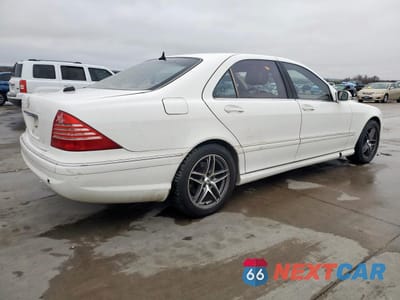 Trzecie zdjęcie samochodu z tyłu: 2006 MERCEDES-BENZ S 500 VIN:WDBNG75J76A463511 - miniatura