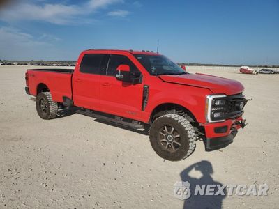 Czwarte zdjęcie samochodu z boku: 2023 FORD F350 SUPER DUTY VIN:1FT8W3BM7PEC23104 - miniatura