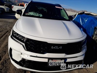 Piąte zdjęcie samochodu w środku: 2023 KIA SORENTO S VIN:5XYRL4LC4PG247294 - miniatura