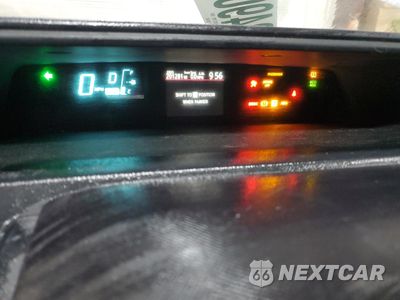 Zdjęcie 9 z 14 samochodu: 2014 TOYOTA PRIUS C VIN:JTDKDTB36E1567451 - miniatura