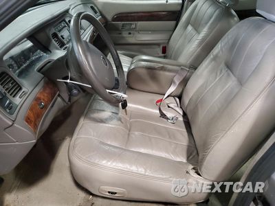 Zdjęcie 7 z 14 samochodu: 2010 MERCURY GRAND MARQUIS LS VIN:2MEBM7FV7AX613470 - miniatura