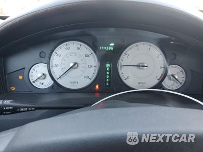 Zdjęcie 9 z 14 samochodu: 2005 CHRYSLER 300 TOURING VIN:2C3JA53G85H529873 - miniatura