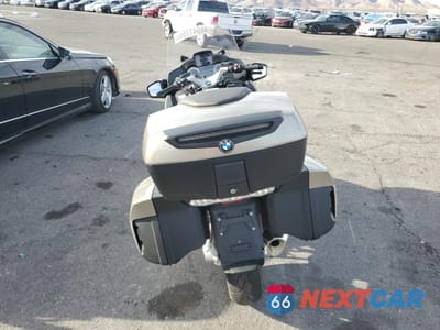 Czwarte zdjęcie samochodu z boku: 2016 BMW R1200 RT VIN:WB10A1308GZ195251 - miniatura