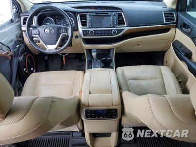 Zdjęcie 8 z 14 samochodu: 2019 TOYOTA HIGHLANDER LIMITED VIN:5TDDZRFH6KS944586 - miniatura