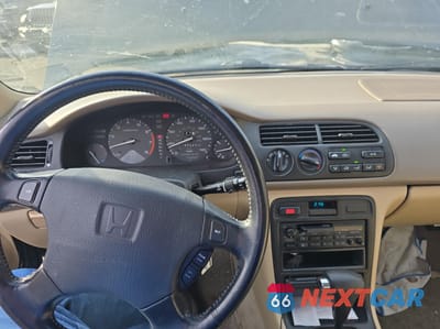 Zdjęcie 9 z 10 samochodu: 1995 HONDA ACCORD EX VIN:1HGCE6665SA021955 - miniatura