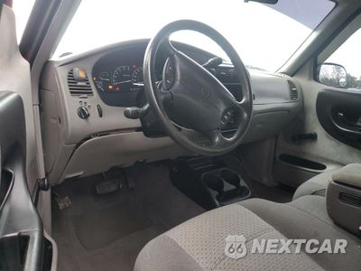 Zdjęcie 8 z 12 samochodu: 1999 MAZDA B3000 CAB PLUS VIN:4F4YR16V1XTM21159 - miniatura