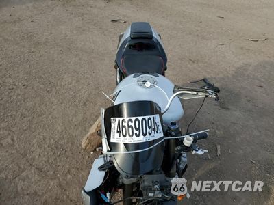 Piąte zdjęcie samochodu w środku: 2003 HONDA RVT1000 R VIN:JH2SC45373M300309 - miniatura