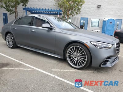 Czwarte zdjęcie samochodu z boku: 2023 MERCEDES-BENZ S 580 4MATIC VIN:W1K6G7GB6PA203247 - miniatura