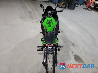 Zdjęcie 6 z 10 samochodu: 2020 KAWASAKI EX650 N VIN:ML5EXEN1XLDA07211 - miniatura