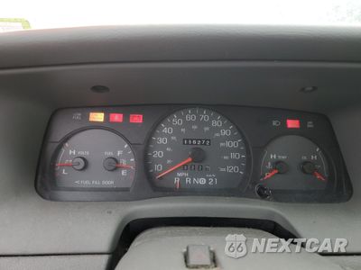 Zdjęcie 9 z 12 samochodu: 2005 MERCURY GRAND MARQUIS GS VIN:2MEFM74W15X650498 - miniatura