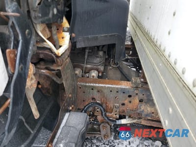 Zdjęcie 12 z 13 samochodu: 2007 ISUZU NPR VIN:4KLC4B1U27J803928 - miniatura