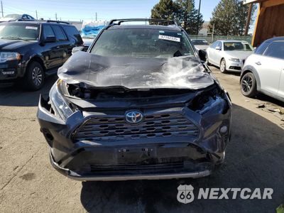 Piąte zdjęcie samochodu w środku: 2020 TOYOTA RAV4 XSE VIN:2T3E6RFV1LW002156 - miniatura