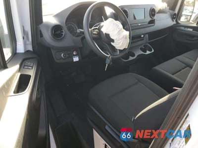 Zdjęcie 8 z 14 samochodu: 2024 MERCEDES-BENZ SPRINTER 2500 VIN:W1Y4KCHY6RT190675 - miniatura