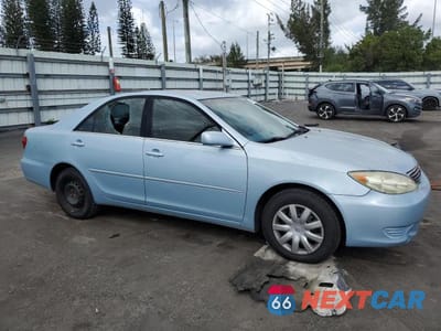 Czwarte zdjęcie samochodu z boku: 2005 TOYOTA CAMRY LE VIN:4T1BE32K35U597151 - miniatura