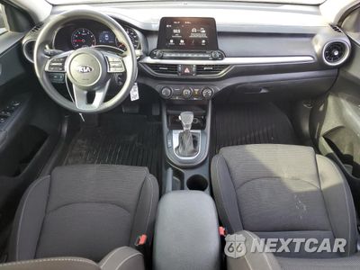 Zdjęcie 8 z 12 samochodu: 2020 KIA FORTE FE VIN:3KPF24AD3LE159409 - miniatura