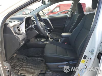 Zdjęcie 7 z 14 samochodu: 2018 TOYOTA RAV4 LE VIN:JTMBFREV4JJ245024 - miniatura