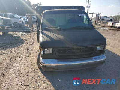 Piąte zdjęcie samochodu w środku: 2000 FORD ECONOLINE E350 SUPER DUTY CUTAWAY VAN VIN:1FDWE35SXYHA79161 - miniatura