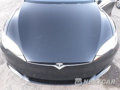 Zdjęcie 12 z 13 samochodu: 2016 TESLA MODEL S VIN:5YJSA1E11GF158159 - miniatura