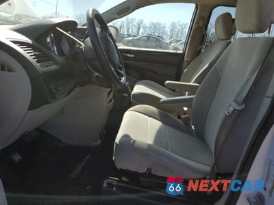 Zdjęcie 7 z 13 samochodu: 2013 DODGE GRAND CARAVAN SE VIN:2C4RDGBG6DR812915 - miniatura