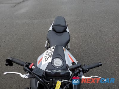 Piąte zdjęcie samochodu w środku: 2020 YAMAHA MT07 VIN:JYARM27E2LA006210 - miniatura