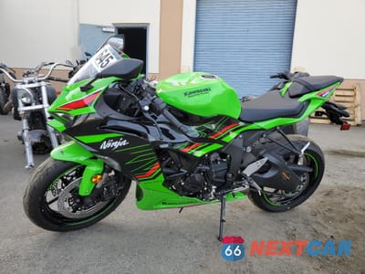 Trzecie zdjęcie samochodu z tyłu: 2024 KAWASAKI ZX636 K VIN:JKBZXJJ18RA005685 - miniatura