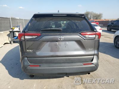 Zdjęcie 6 z 13 samochodu: 2020 TOYOTA RAV4 XLE VIN:2T3W1RFV1LC051703 - miniatura