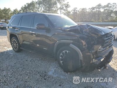 Czwarte zdjęcie samochodu z boku: 2023 TOYOTA SEQUOIA SR5 VIN:7SVAAABA1PX015899 - miniatura