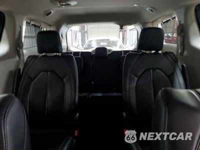 Zdjęcie 10 z 15 samochodu: 2018 CHRYSLER PACIFICA TOURING L VIN:2C4RC1BGXJR128235 - miniatura