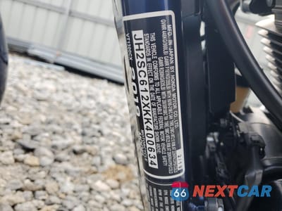 Zdjęcie 9 z 10 samochodu: 2019 HONDA VT1300 CX VIN:JH2SC612XKK400634 - miniatura