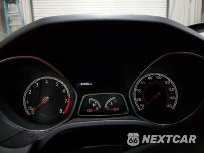 Zdjęcie 9 z 13 samochodu: 2016 FORD FOCUS ST VIN:1FADP3L92GL203575 - miniatura