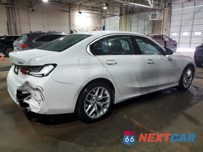 Trzecie zdjęcie samochodu z tyłu: 2025 BMW 330XI VIN:3MW89CW01S8F06766 - miniatura