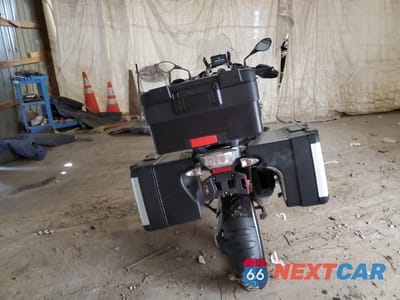 Czwarte zdjęcie samochodu z boku: 2015 BMW R1200 GS VIN:WB10A1101FZ188255 - miniatura