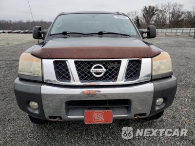 Piąte zdjęcie samochodu w środku: 2011 NISSAN TITAN S VIN:1N6BA0ED5BN306406 - miniatura