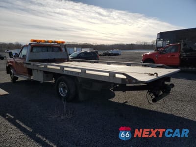 Trzecie zdjęcie samochodu z tyłu: 1986 FORD F350 VIN:1FDKF371XGKA52737 - miniatura