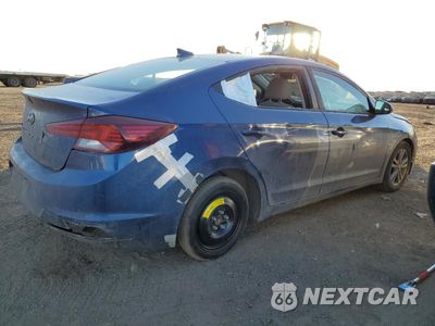 Trzecie zdjęcie samochodu z tyłu: 2019 HYUNDAI ELANTRA SEL VIN:5NPD84LF9KH413171 - miniatura