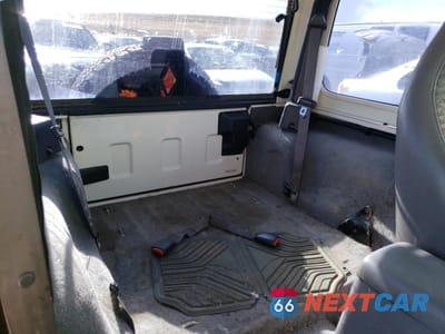 Zdjęcie 11 z 13 samochodu: 1998 JEEP WRANGLER / TJ SPORT VIN:1J4FY19S3WP710839 - miniatura