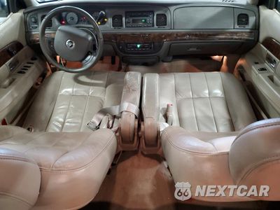 Zdjęcie 8 z 14 samochodu: 2010 MERCURY GRAND MARQUIS LS VIN:2MEBM7FV7AX613470 - miniatura