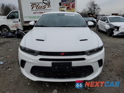 Piąte zdjęcie samochodu w środku: 2024 DODGE HORNET R/T VIN:ZACPDFCW5R3A28977 - miniatura