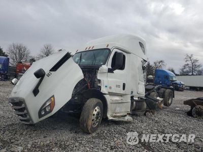 Drugie zdjęcie samochodu z przodu: 2018 FREIGHTLINER CASCADIA 126 SEMI TRUCK VIN:3AKJHHDR8JSJJ0893 - miniatura