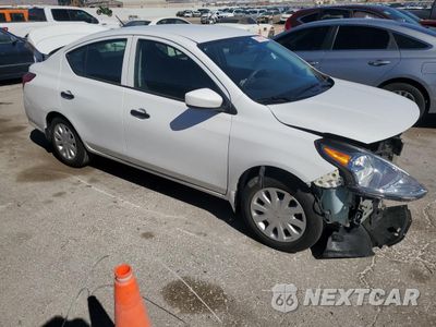 Czwarte zdjęcie samochodu z boku: 2016 NISSAN VERSA S VIN:3N1CN7AP6GL892645 - miniatura