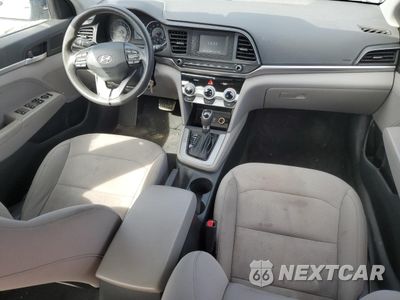 Zdjęcie 8 z 12 samochodu: 2019 HYUNDAI ELANTRA SE VIN:5NPD74LF0KH432503 - miniatura