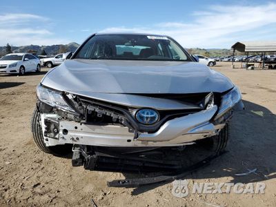 Piąte zdjęcie samochodu w środku: 2020 TOYOTA CAMRY LE VIN:4T1C31AK0LU527927 - miniatura