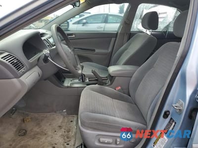 Zdjęcie 7 z 12 samochodu: 2005 TOYOTA CAMRY LE VIN:4T1BE32K35U597151 - miniatura