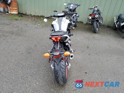 Czwarte zdjęcie samochodu z boku: 2020 YAMAHA MT07 VIN:JYARM27E2LA006210 - miniatura